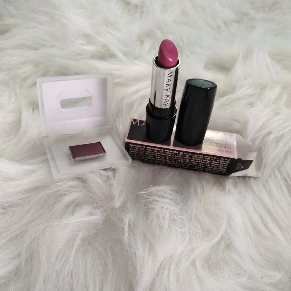 MK Bundle lipstick /eye shadow